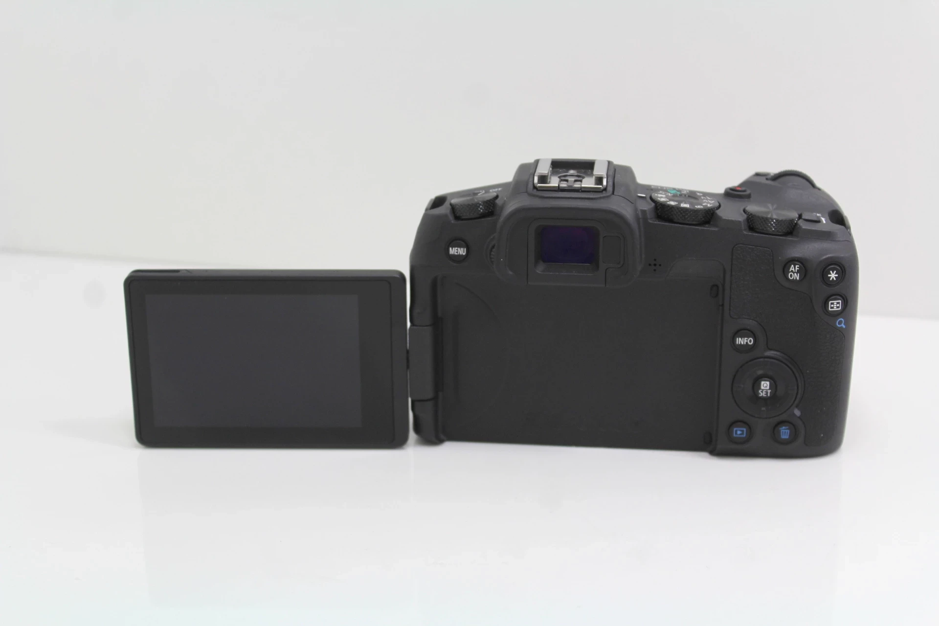 aparat-canon-eos-rp-kod-producenta-3380c003