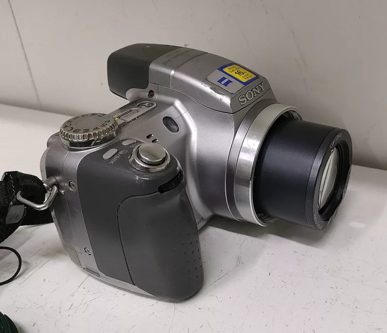 APARAT SONY SUPER STEADY SHOT DSC-H2