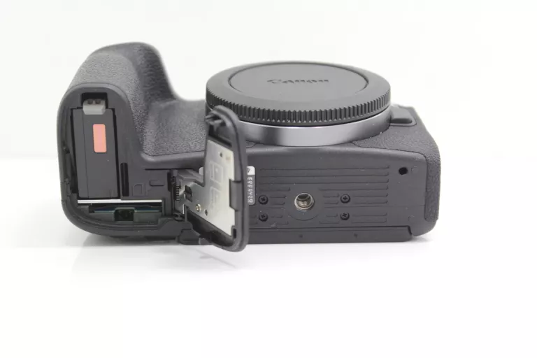 aparat-canon-eos-rp-product-id-6ca4135d-a59f-472d-b663-34f59771b646