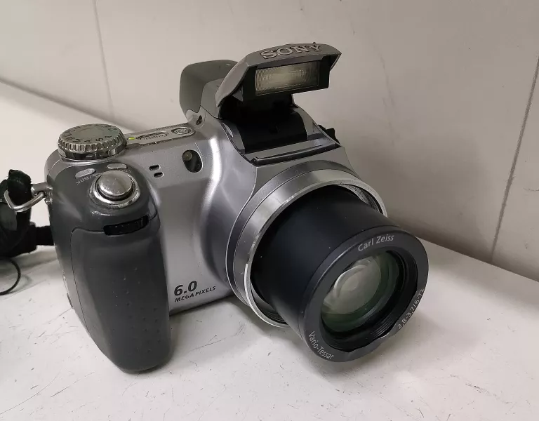 APARAT SONY SUPER STEADY SHOT DSC-H2