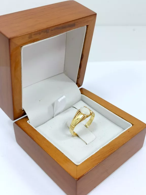 ZŁOTY PIERŚCIONEK OPAL PR:585 W:2,45G R:16