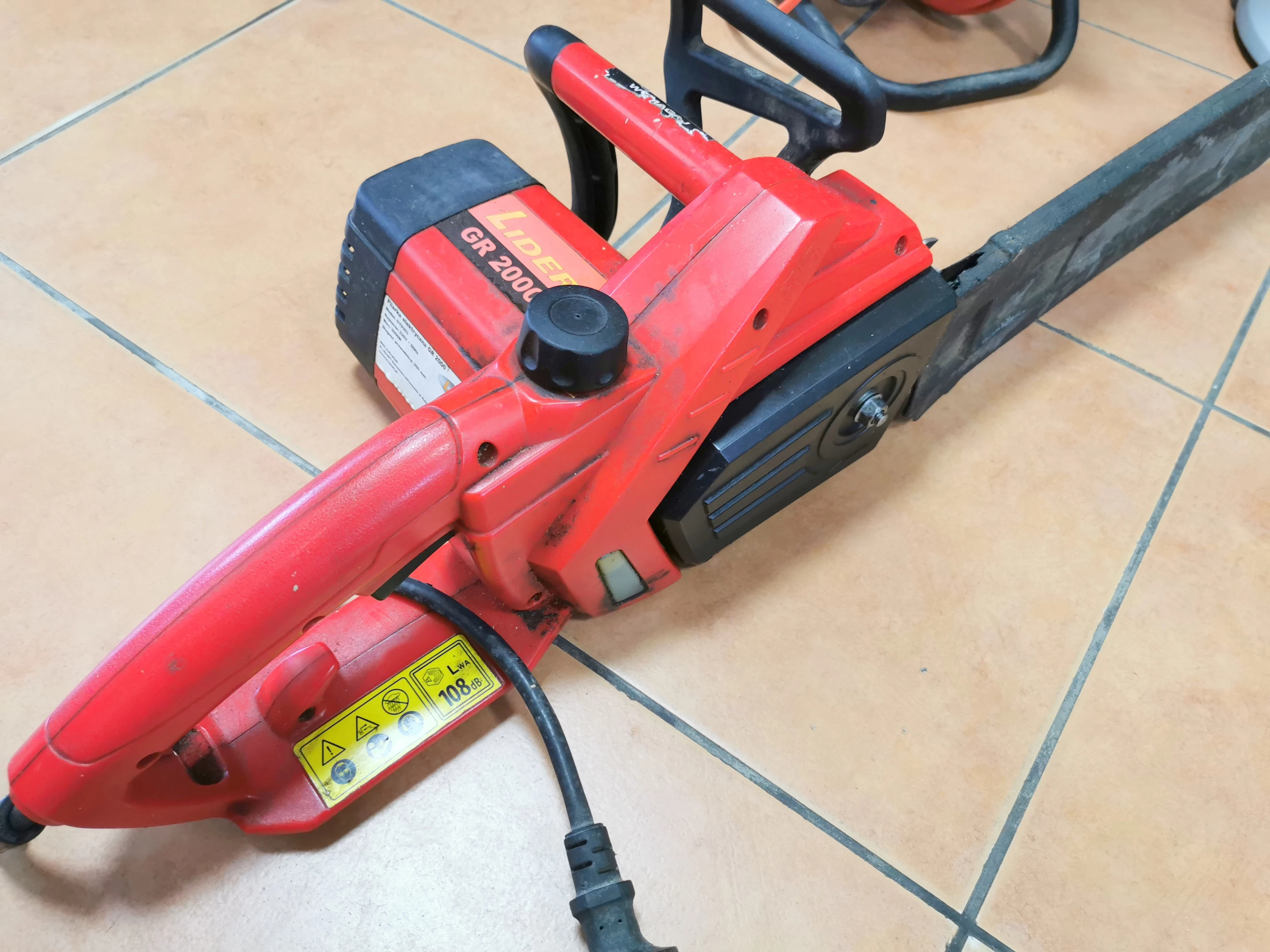 pila-elektryczna-lider-gr-2000-gen-augusta-emila-fieldorfa-nila-2c-ostroleka