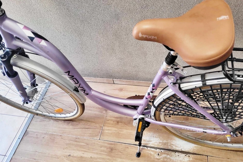 rower-fioletowy-maxim-damka-kola-28-rama-18-stan-uzywany