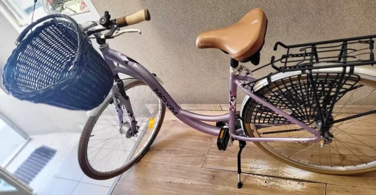 ROWER FIOLETOWY MAXIM DAMKA KOŁA 28' RAMA 18'