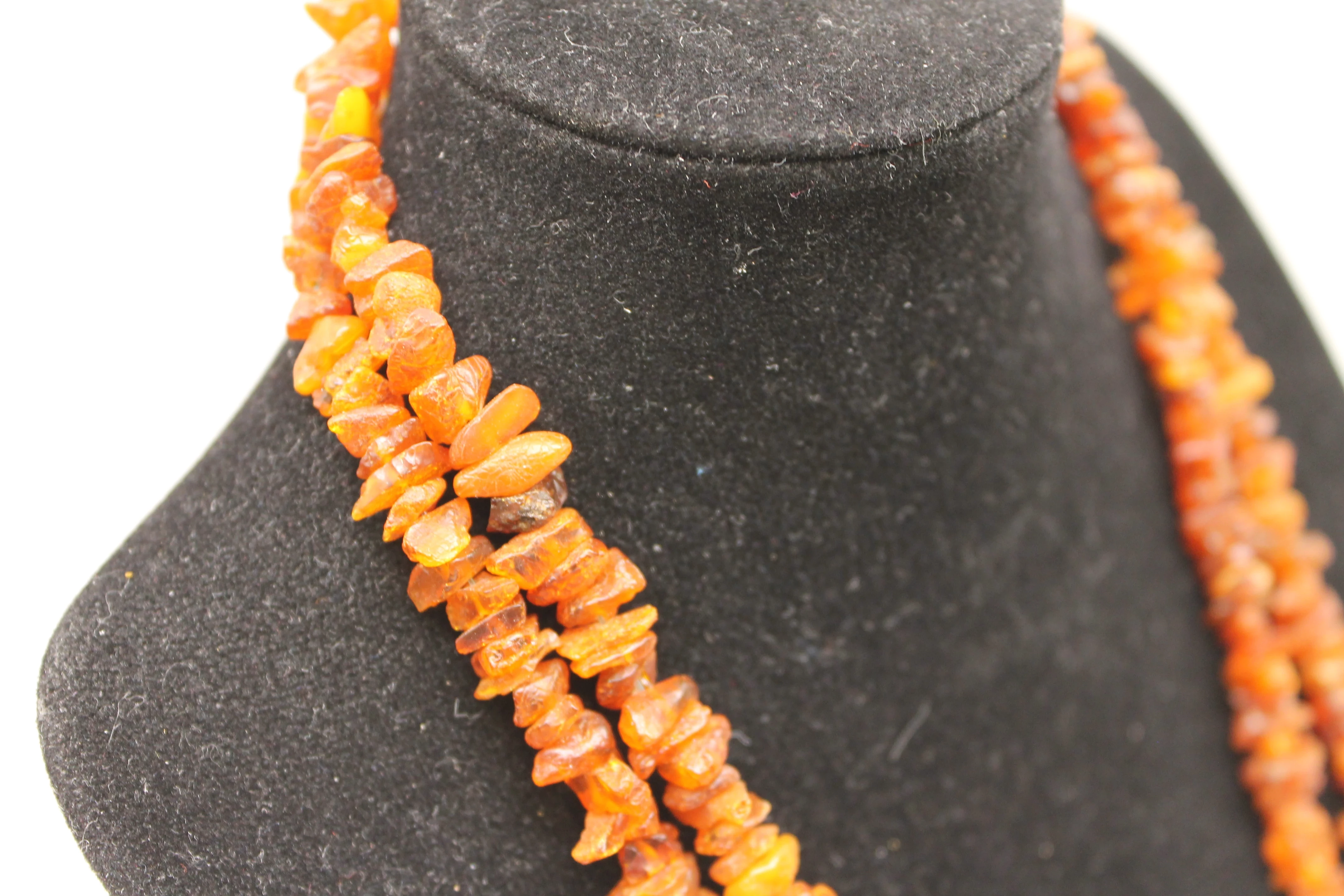 korale-bursztynowe-nieszlifowane-rodzaj-wyrob-jubilerski