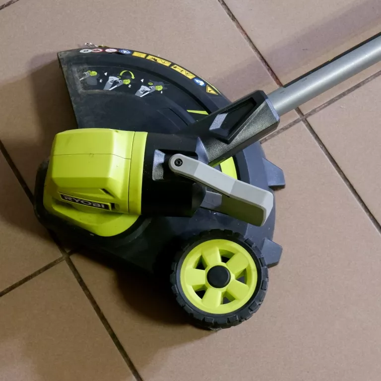PODKASZARKA AKUMULATOROWA RYOBI RY18LT33A