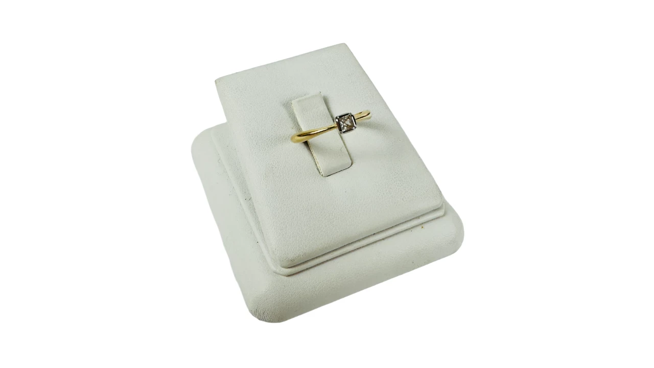 zloty-pierscionek-cyrkonia-proba-585-162g-r13-stan-1010-material-15835-2