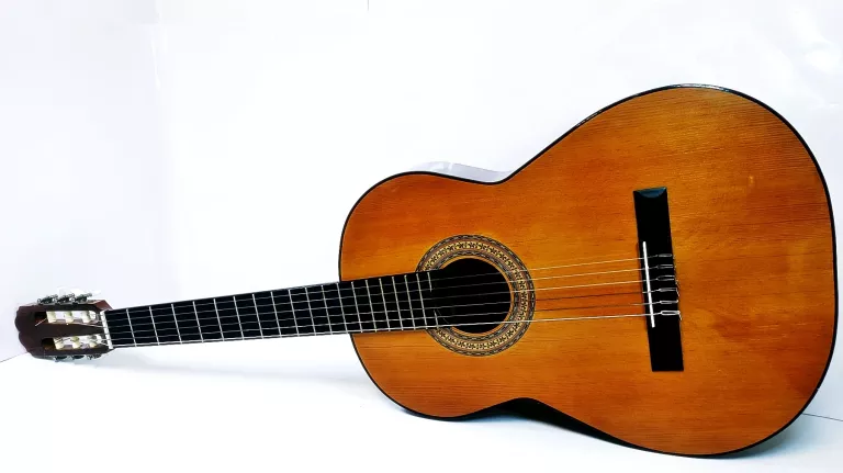 GITARA ADMIRA JUANITA GITARA KLASYCZNA + STRUNY DO GITARY