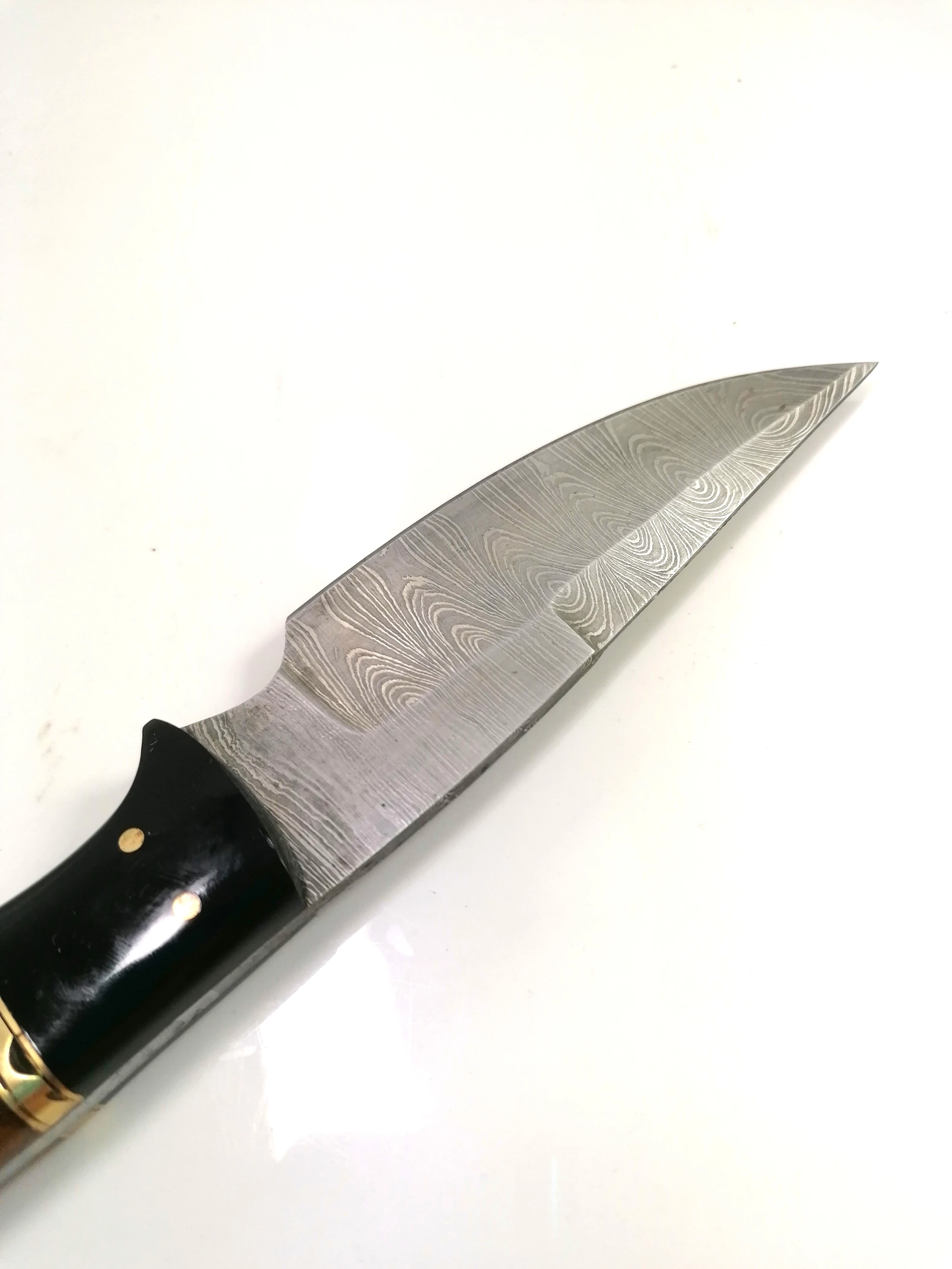 noz-mysliwski-ze-stali-damascenskiej-model-n951