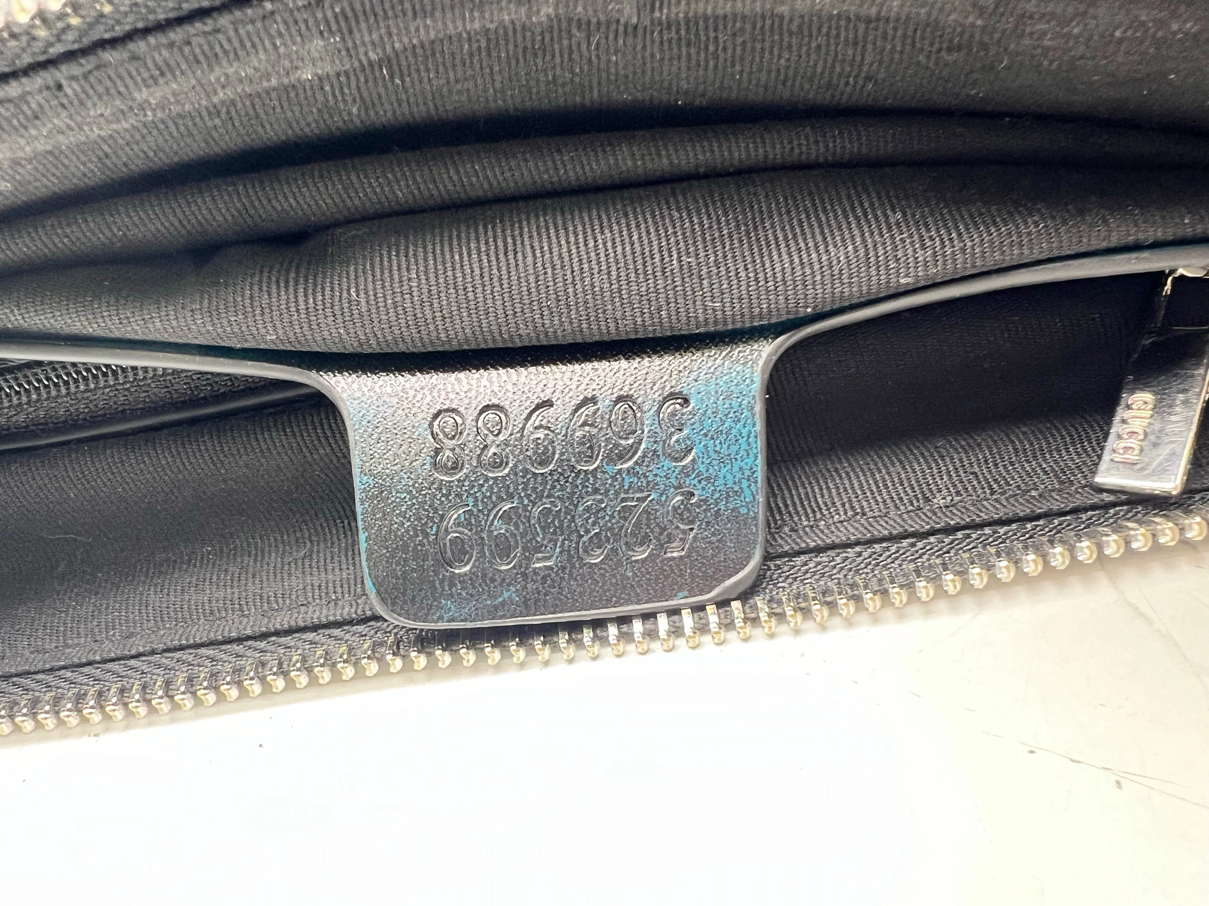 torba-saszetka-gucci-monogram-rodzaj-na-ramie