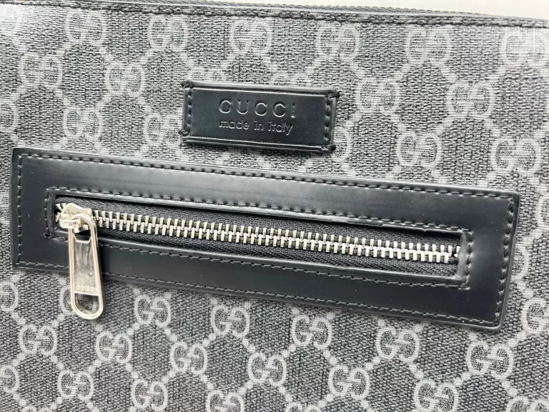 torba-saszetka-gucci-monogram-material-dominujacy-skora-naturalna