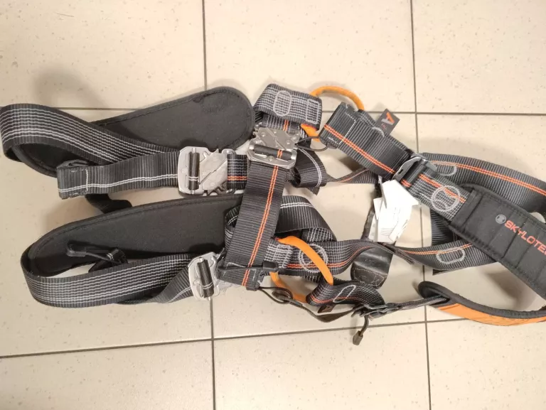 uprzeze-skylotec-ignite-neon-m-xxl-i-bloczek-zabezpieczajacy-certyfikaty-zgodnosci-218669-1