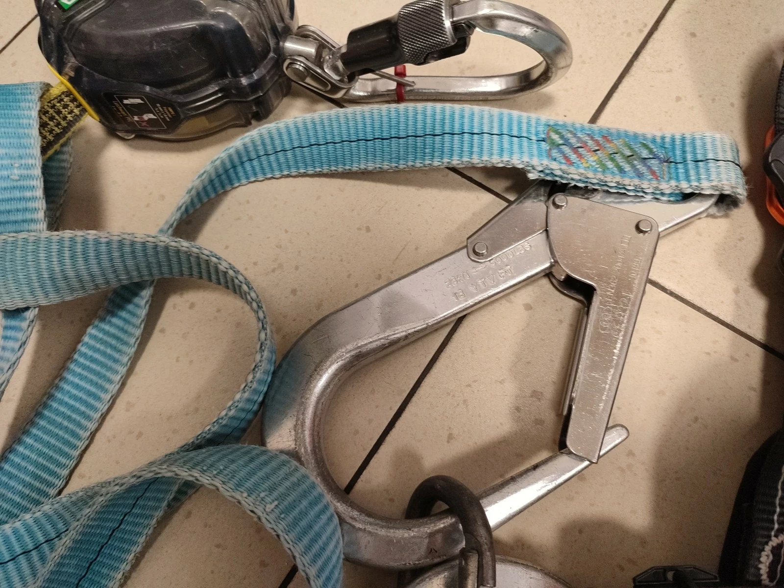 uprzeze-skylotec-ignite-neon-m-xxl-i-bloczek-zabezpieczajacy-waga-340