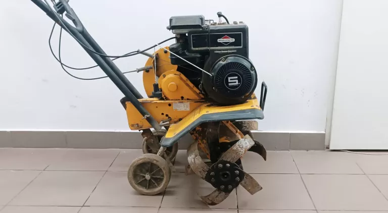 GLEBOGRYZARKA SPALINOWA STIGA JB51
