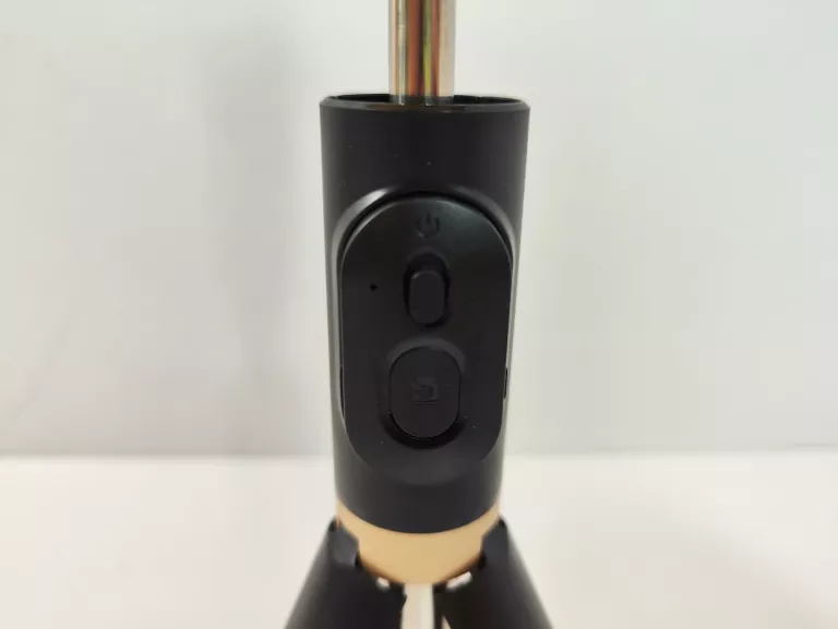 SELFIE STICK Z PILOTEM BLUETOOTH LAB31