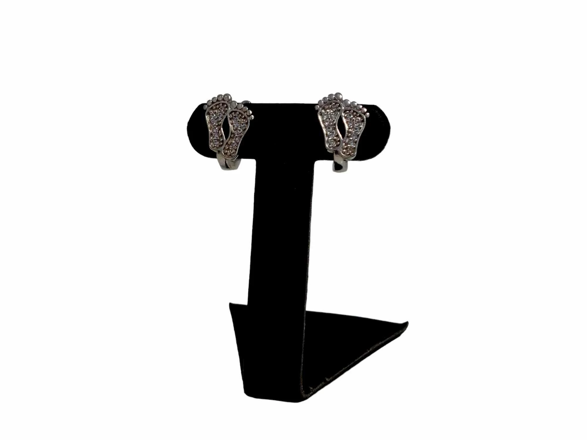 urocze-srebrne-kolczyki-stopki-rodzaj-2205-2