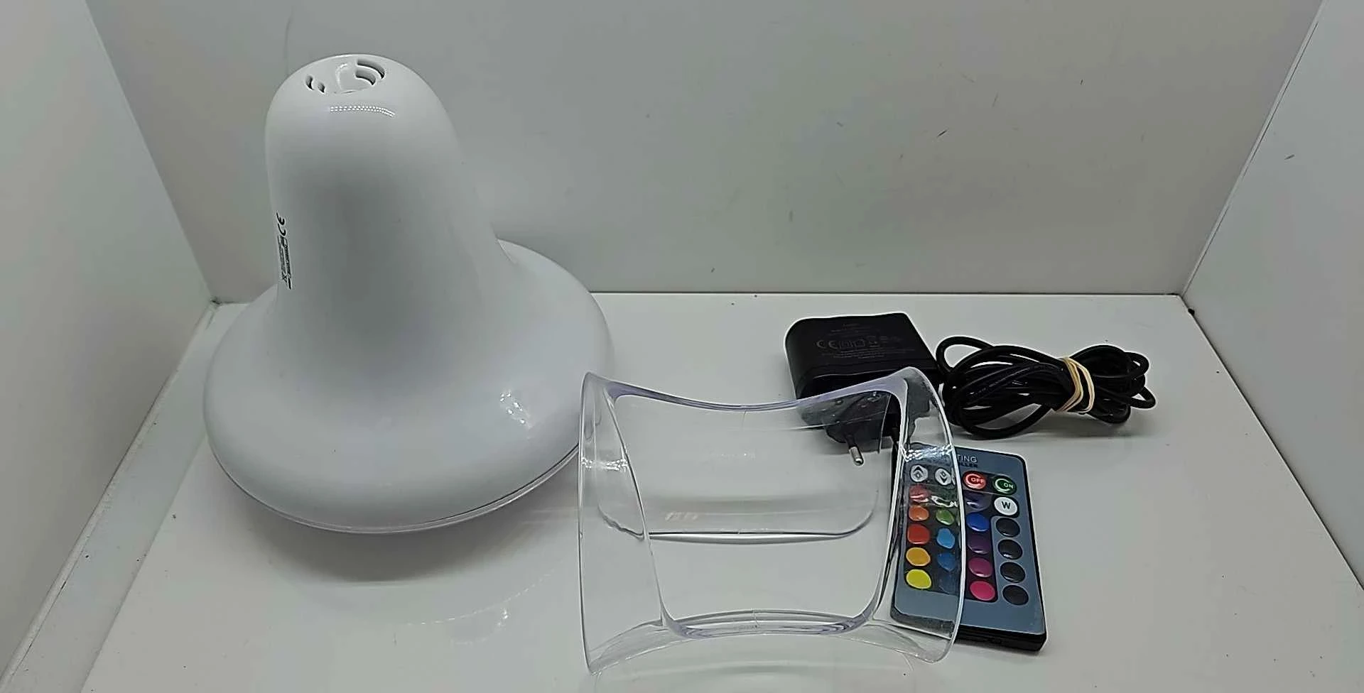 lampa-biurkowa-z-zarowka-brak-podstawki-wojskowa-11-sj-siedlce