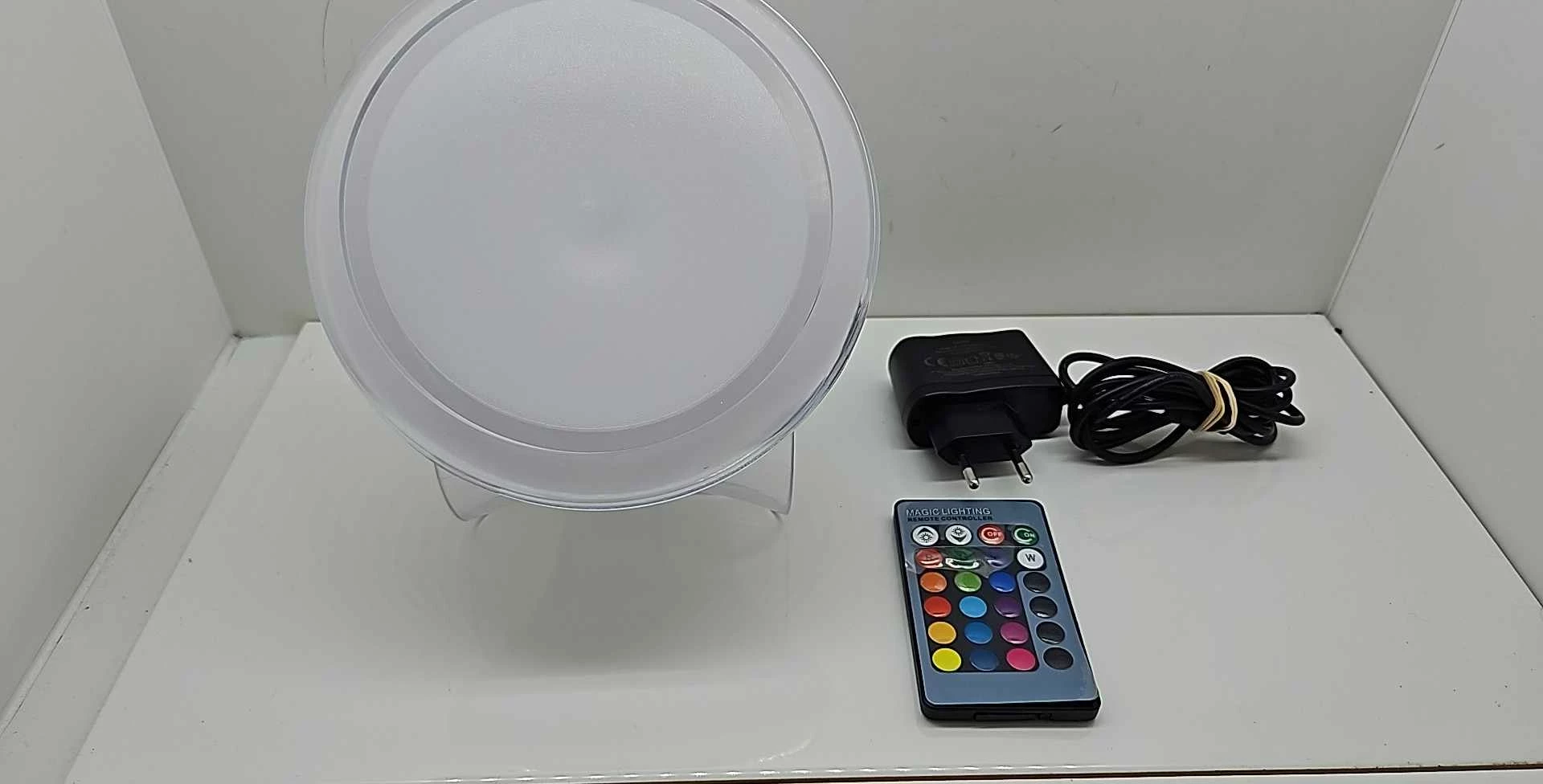 lampa-biurkowa-z-zarowka-brak-podstawki-stan-uzywany