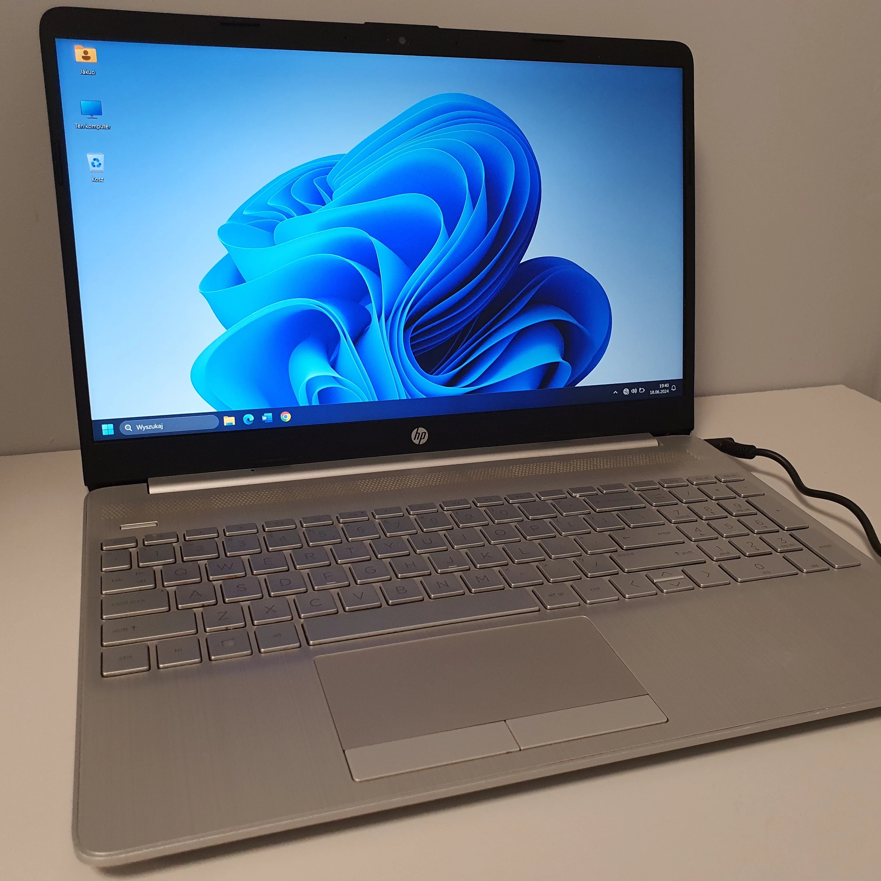 laptop-hp-15-dw0019nw-i58gb256g-typ-dysku-twardego-ssd