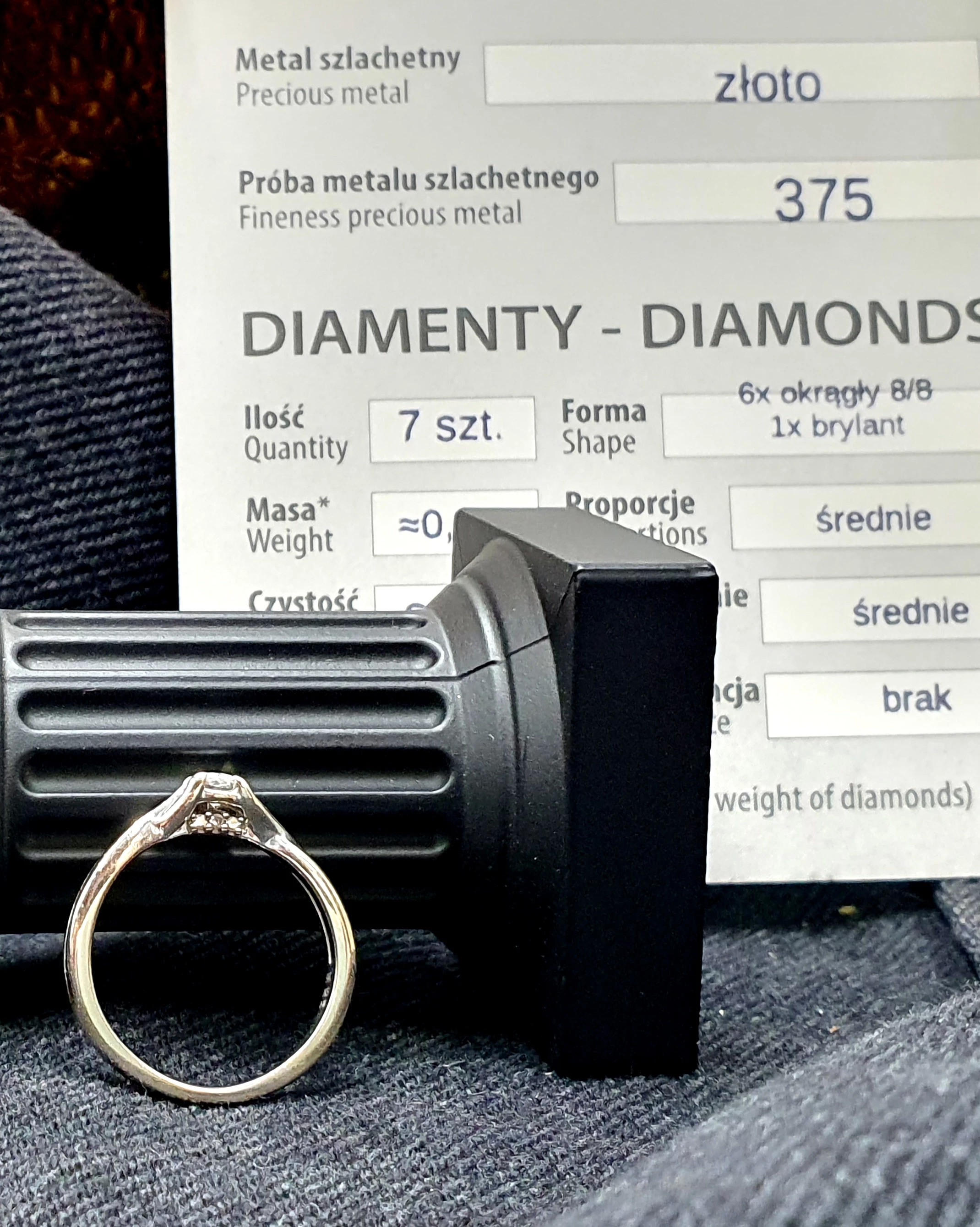 zloty-375-pierscionek-7-brylantow-016ct-190g-biale-zloto-r89-ean-gtin-5900025429976