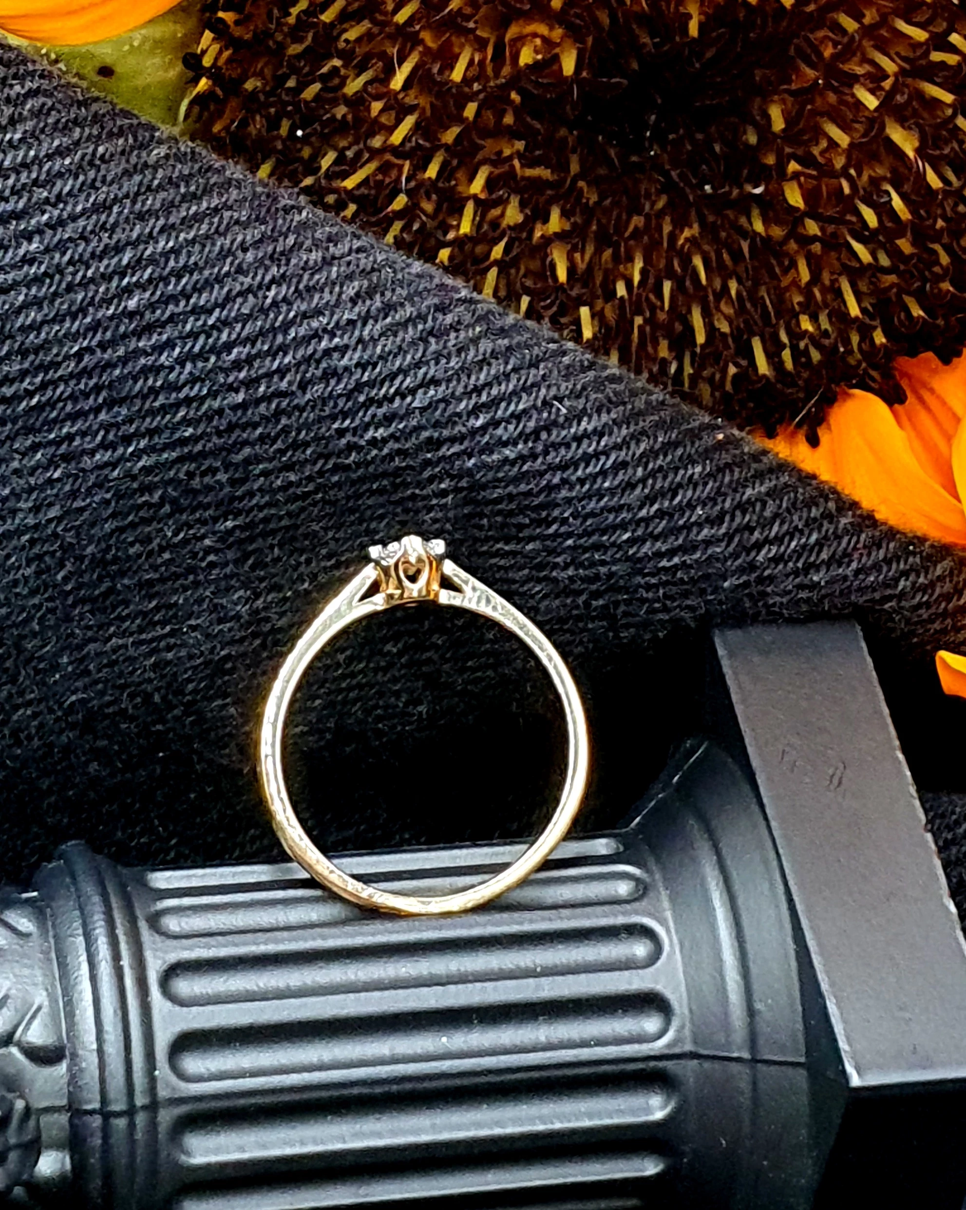 zloty-585-pierscionek-z-brylantem-010ct-162g-kamien-brylant