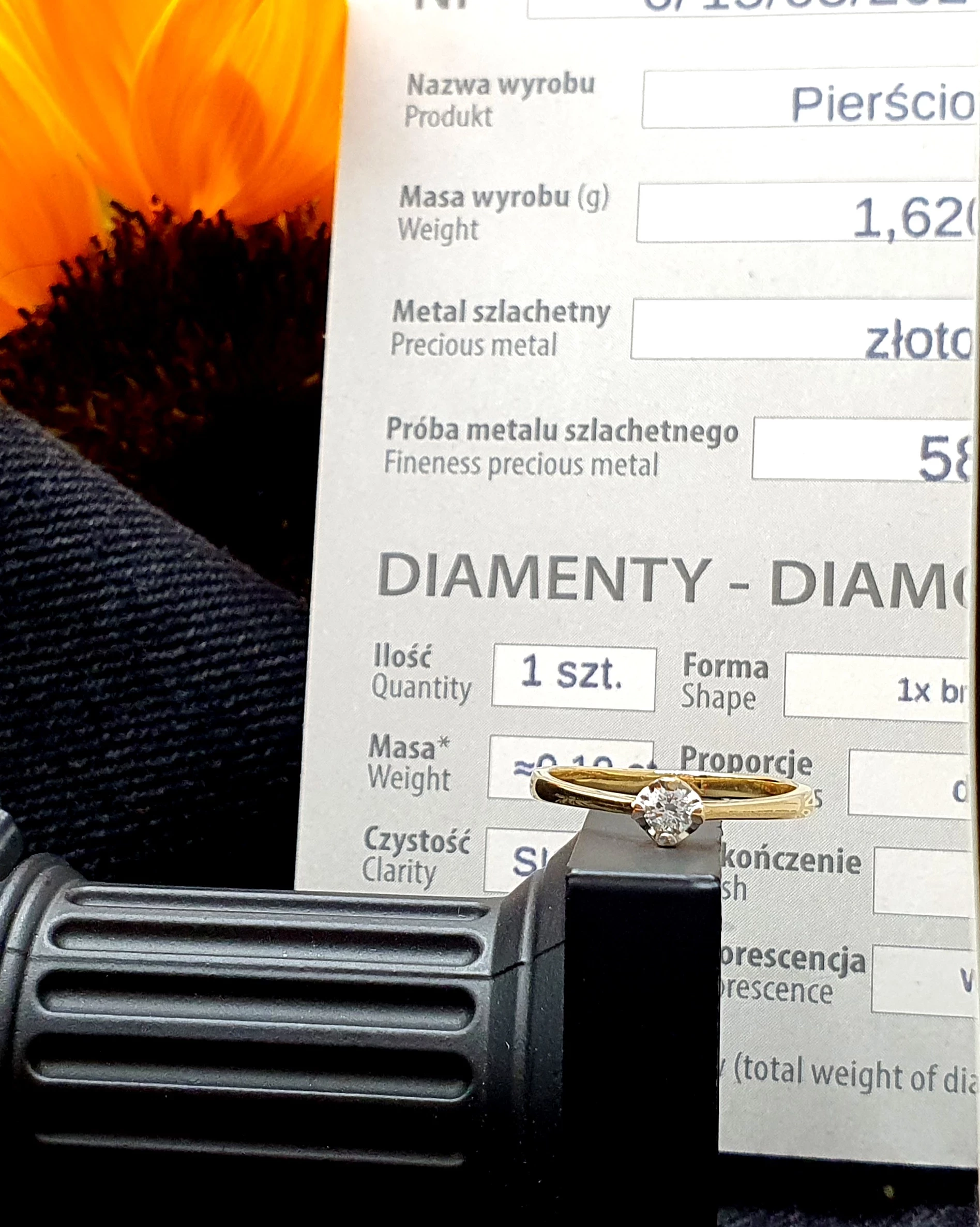 zloty-585-pierscionek-z-brylantem-010ct-162g-kolor-dominujacy-zloty