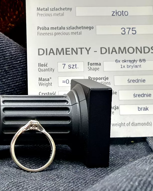 zloty-375-pierscionek-7-brylantow-016ct-190g-biale-zloto-r89-ean-gtin-5900025429976