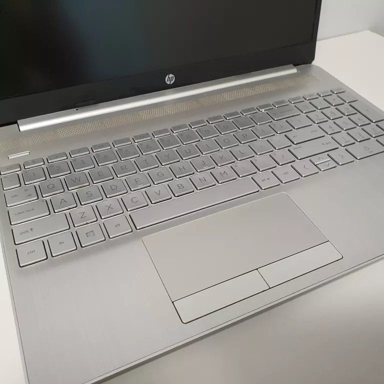 laptop-hp-15-dw0019nw-i58gb256g-przekatna-ekranu-156