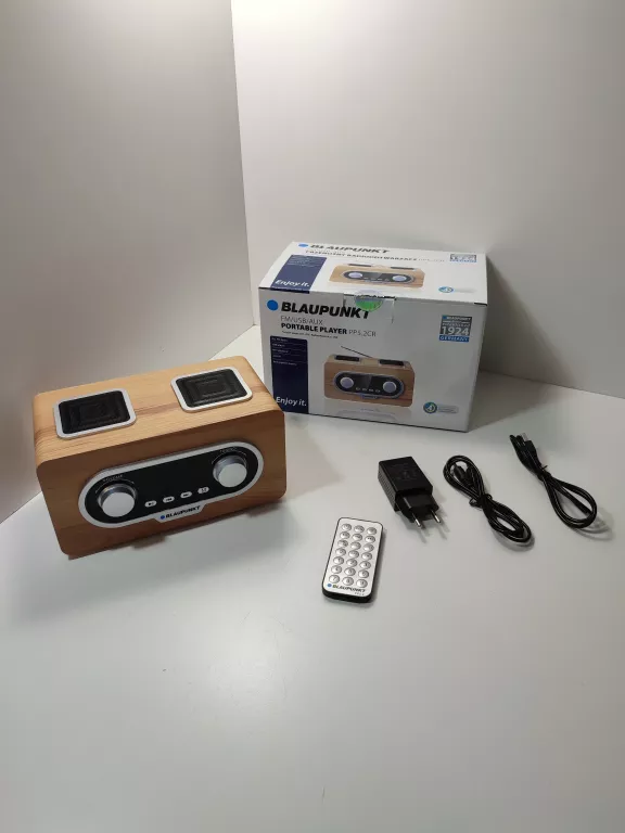 PRZENOŚNE RADIO BLAUPUNKT PP5.2CR RETRO AKUMULATOR PILOT FM/MP3/USB/AUX