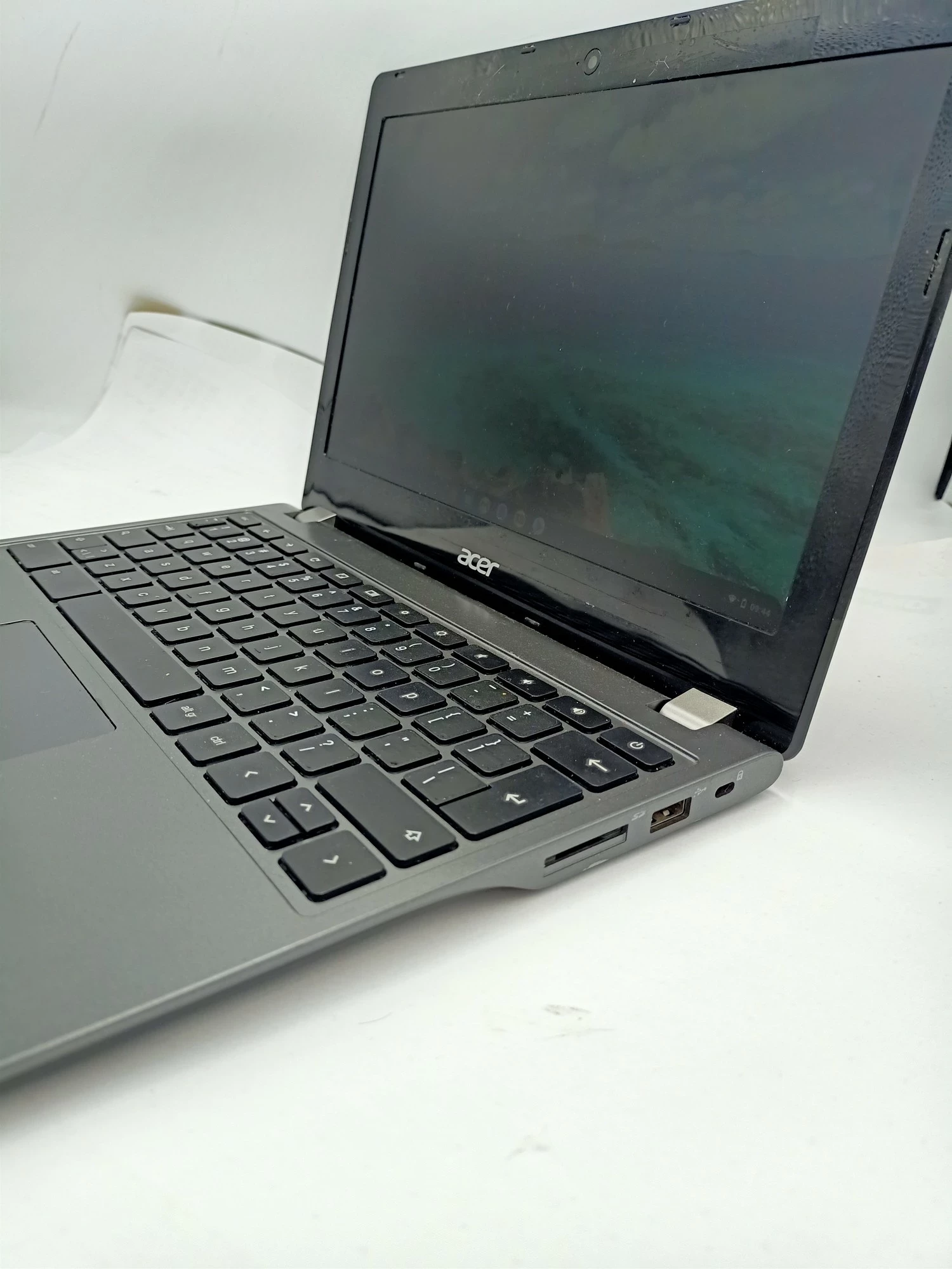 acer-chromebook-c740-przekatna-ekranu-116