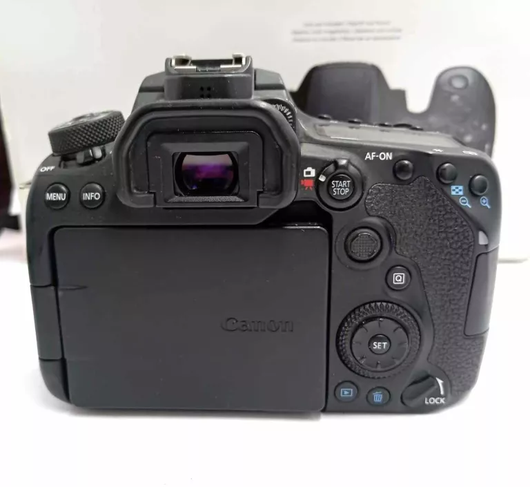 APARAT CANON EOS 90 D MEGA ZESTAW