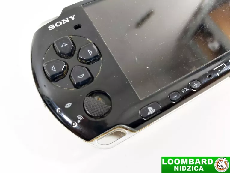 KONSOLA SONY PSP Z 7 GRAMI I ZASILACZEM