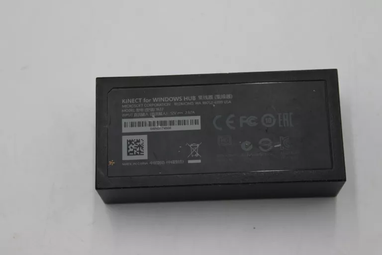 KINECT XBOX ONE MODEL 1520 + ADAPTER WINDOWS HUB