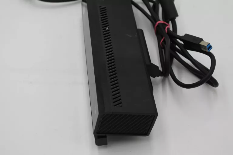 KINECT XBOX ONE MODEL 1520 + ADAPTER WINDOWS HUB