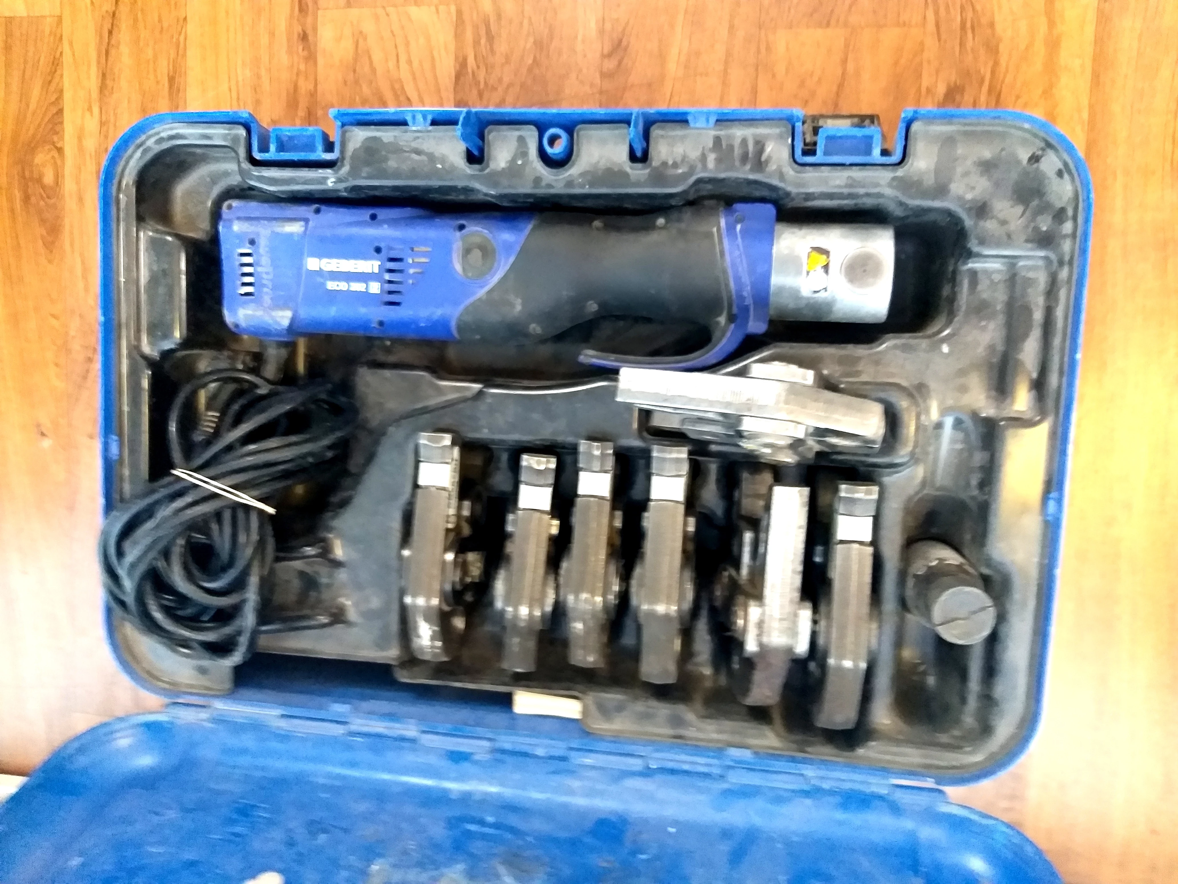 zaciskarka-geberit-eco-202-szczeki-stan-uzywany