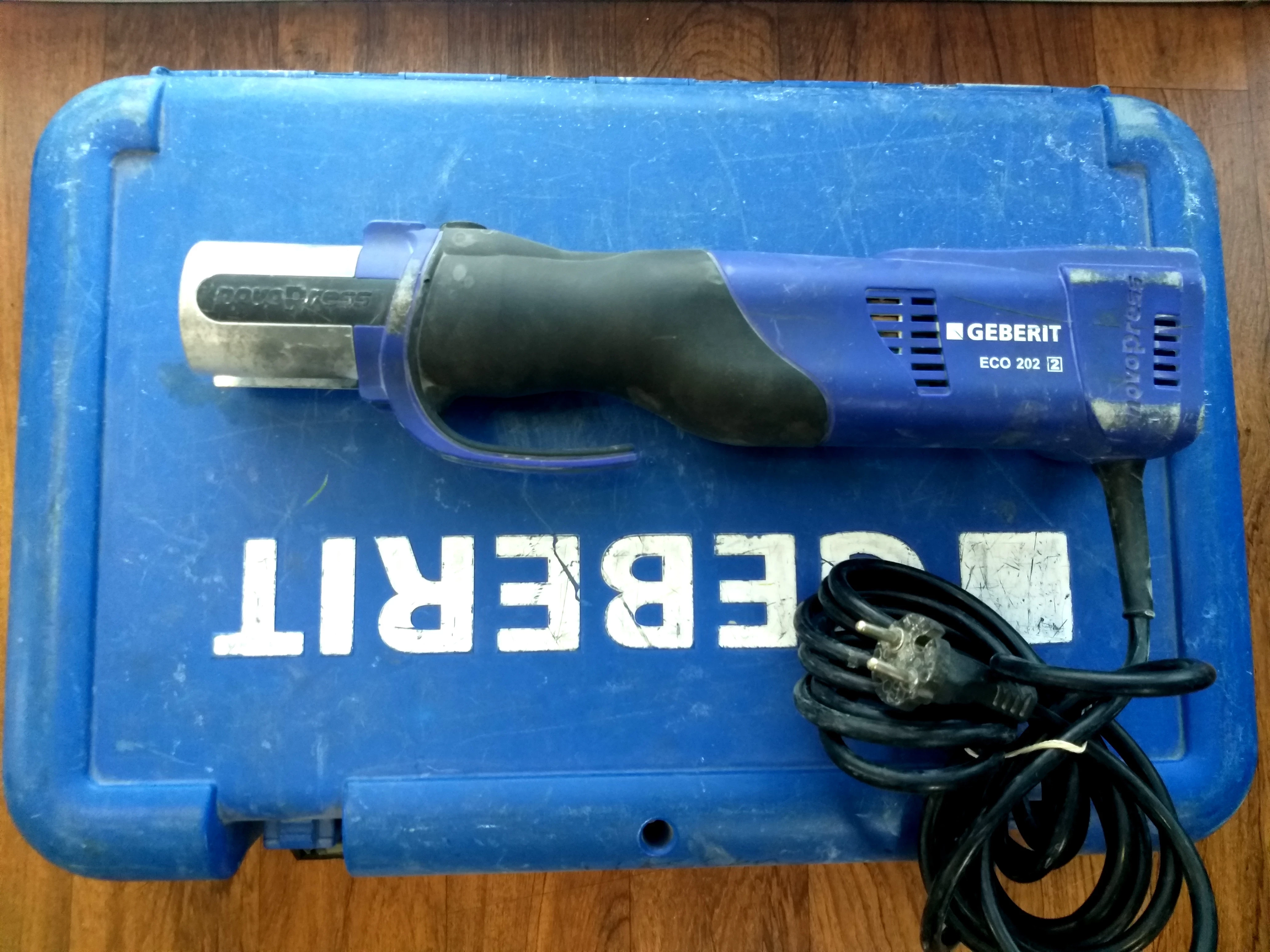 zaciskarka-geberit-eco-202-szczeki-rodzaj-zaciskarka-do-rur