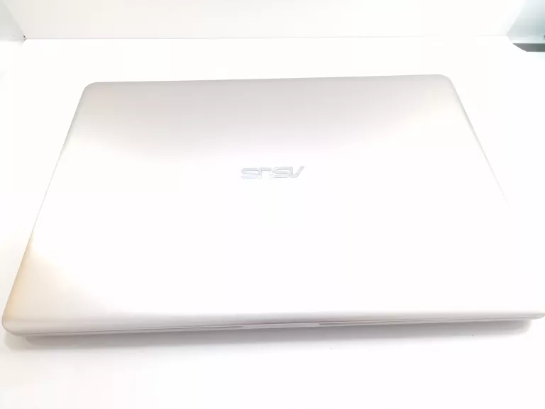 LAPTOP ASUS VIVOBOOK PRO 15 N580VD I7-7700HQ 2.8 GHZ 8 GB RAM / 256 GB