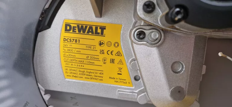 PILARKA UKOŚNICA DEWALT DCS781N-XJ *ODB. OSOBISTY*
