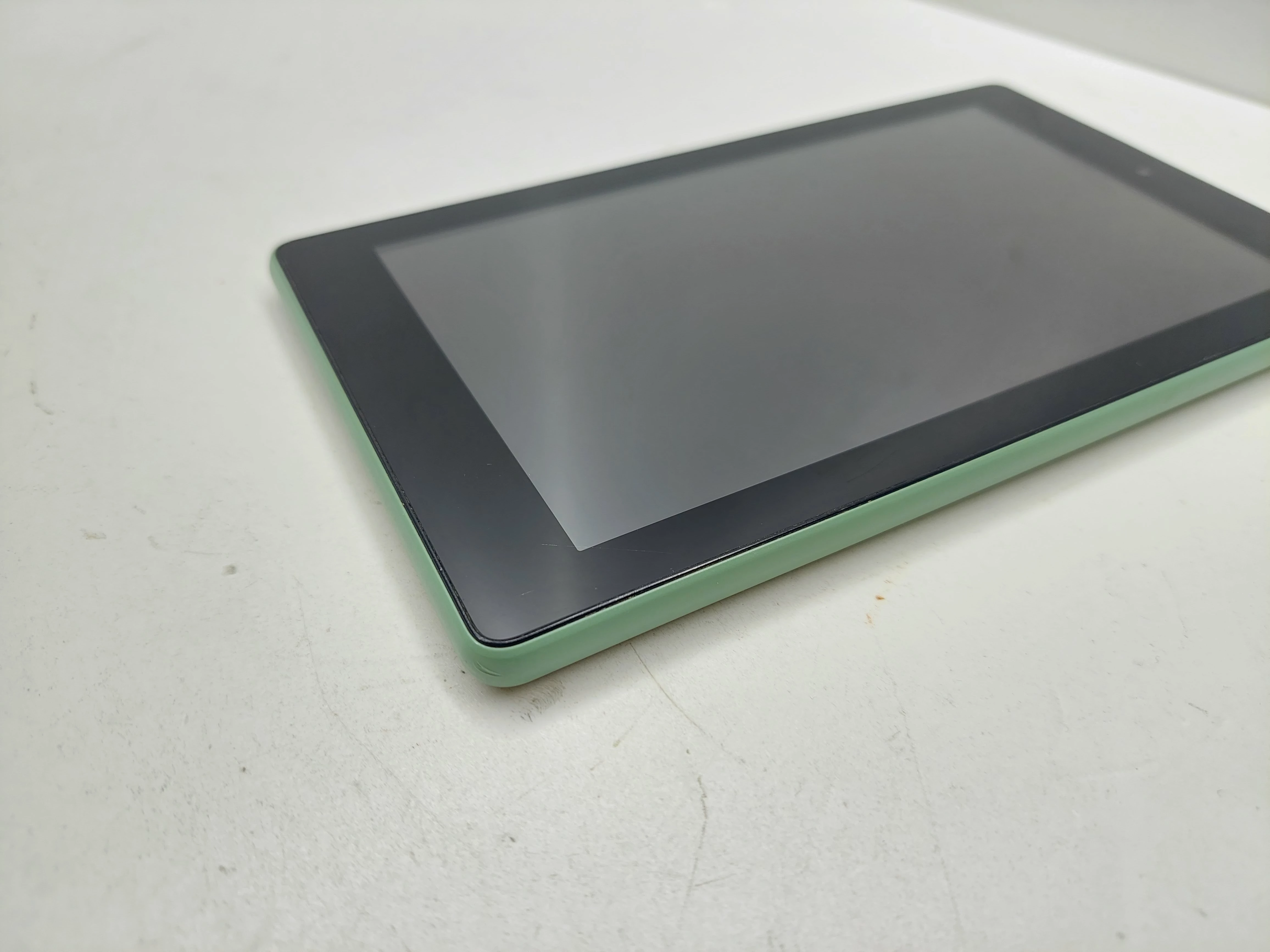 tablet-amazon-m8s26g-ean-gtin-4894128169215