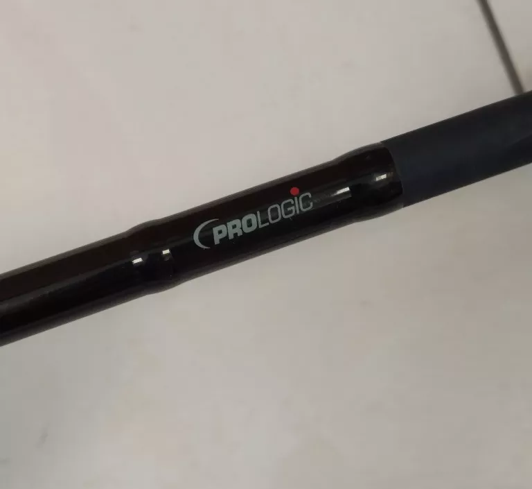 WĘDKA PRO LOGIC C1 XG + KOŁOWROTEK DAIWA BLACK WIDOW BR 3500A