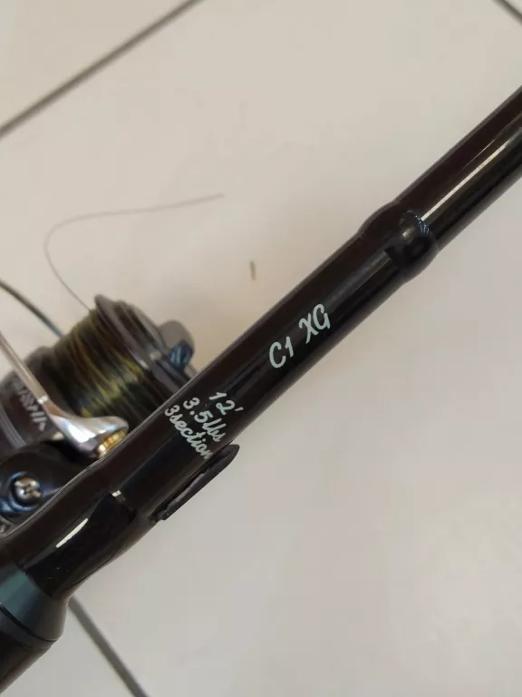 WĘDKA PRO LOGIC C1 XG + KOŁOWROTEK DAIWA BLACK WIDOW BR 3500A
