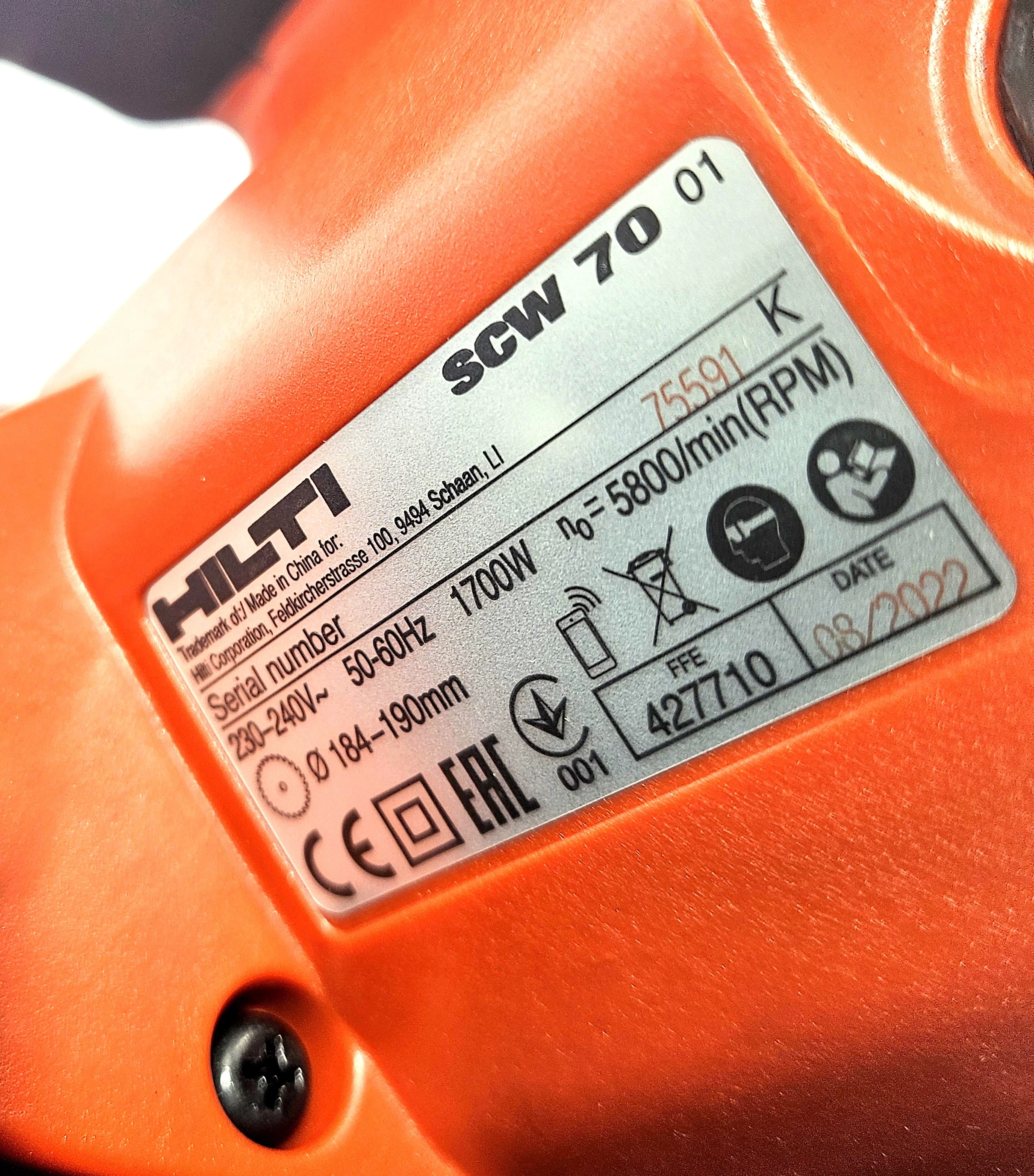 pilarka-tarczowa-hilti-scw-70-230v-walizka-stan-fabryczny-kod-producenta-scw-70