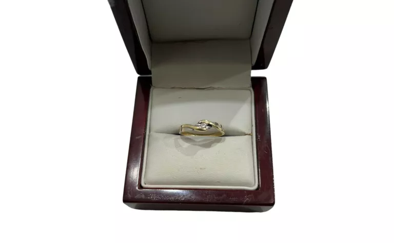 WYJĄTKOWY ZŁOTY PIERŚCIONEK 1,49G 585 R14 BRYLANT 0,04 CT