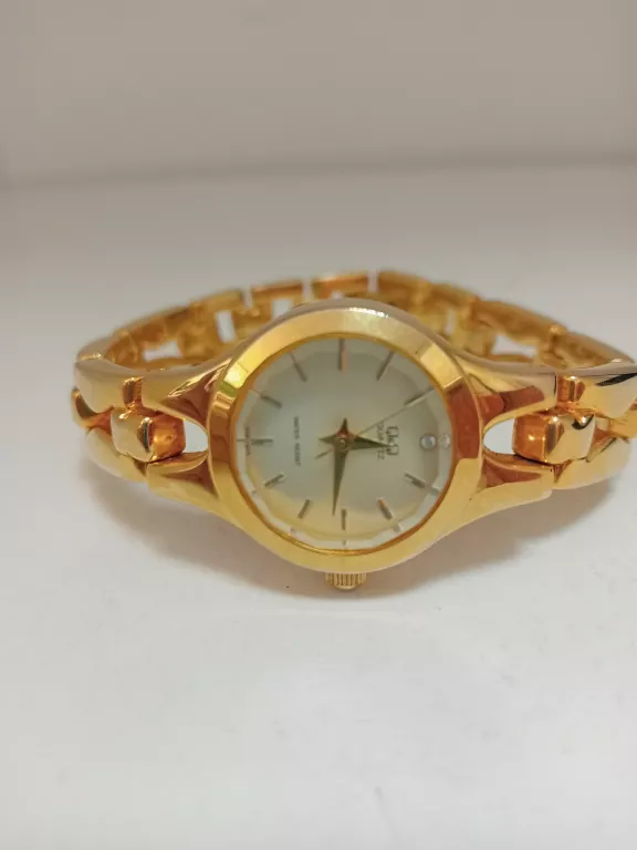 ZEGAREK Q&Q SUPERIOR QUARTZ OPIS