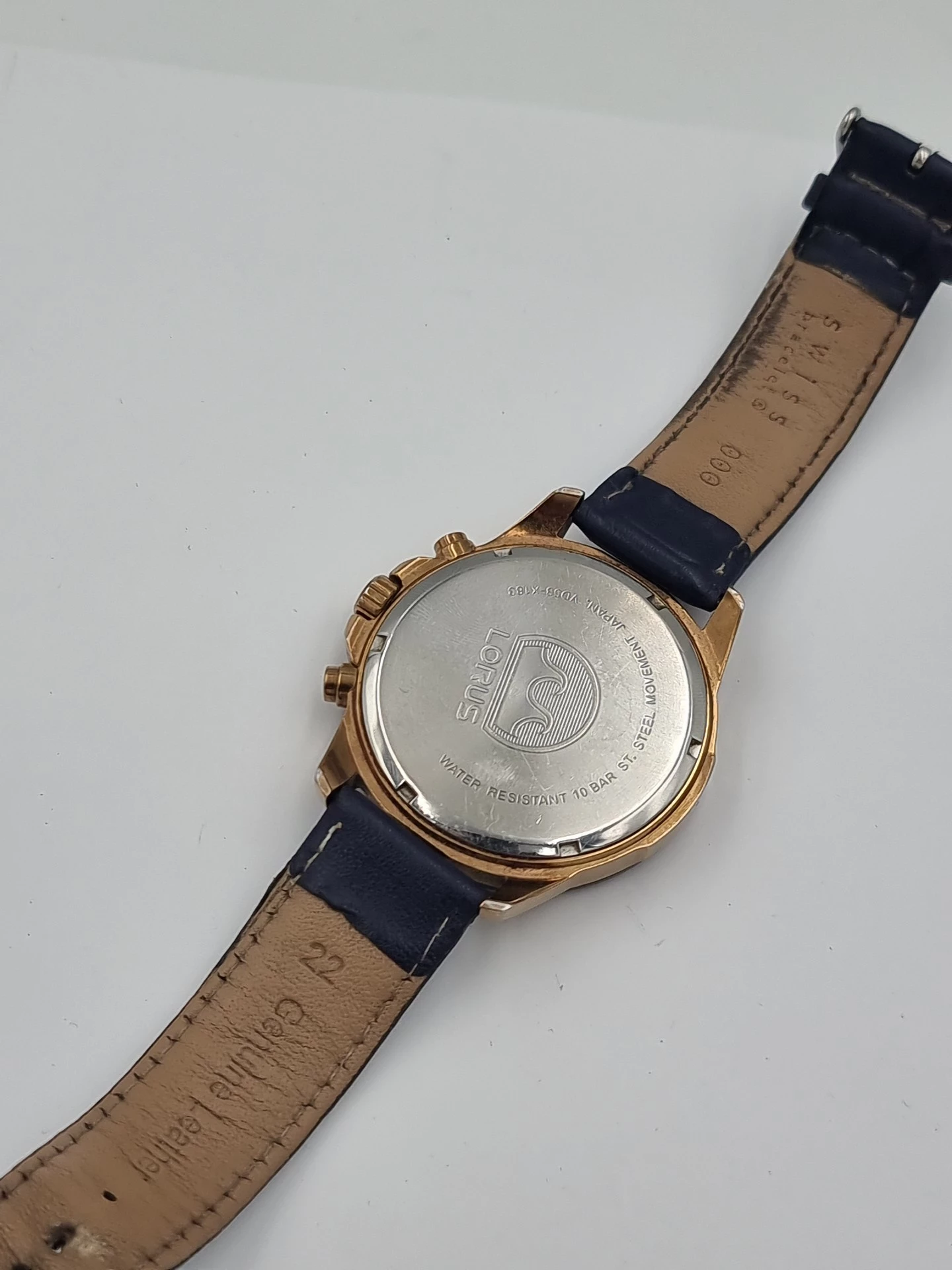 zegarek-lorus-vd53-x183-szkielko-mineralne