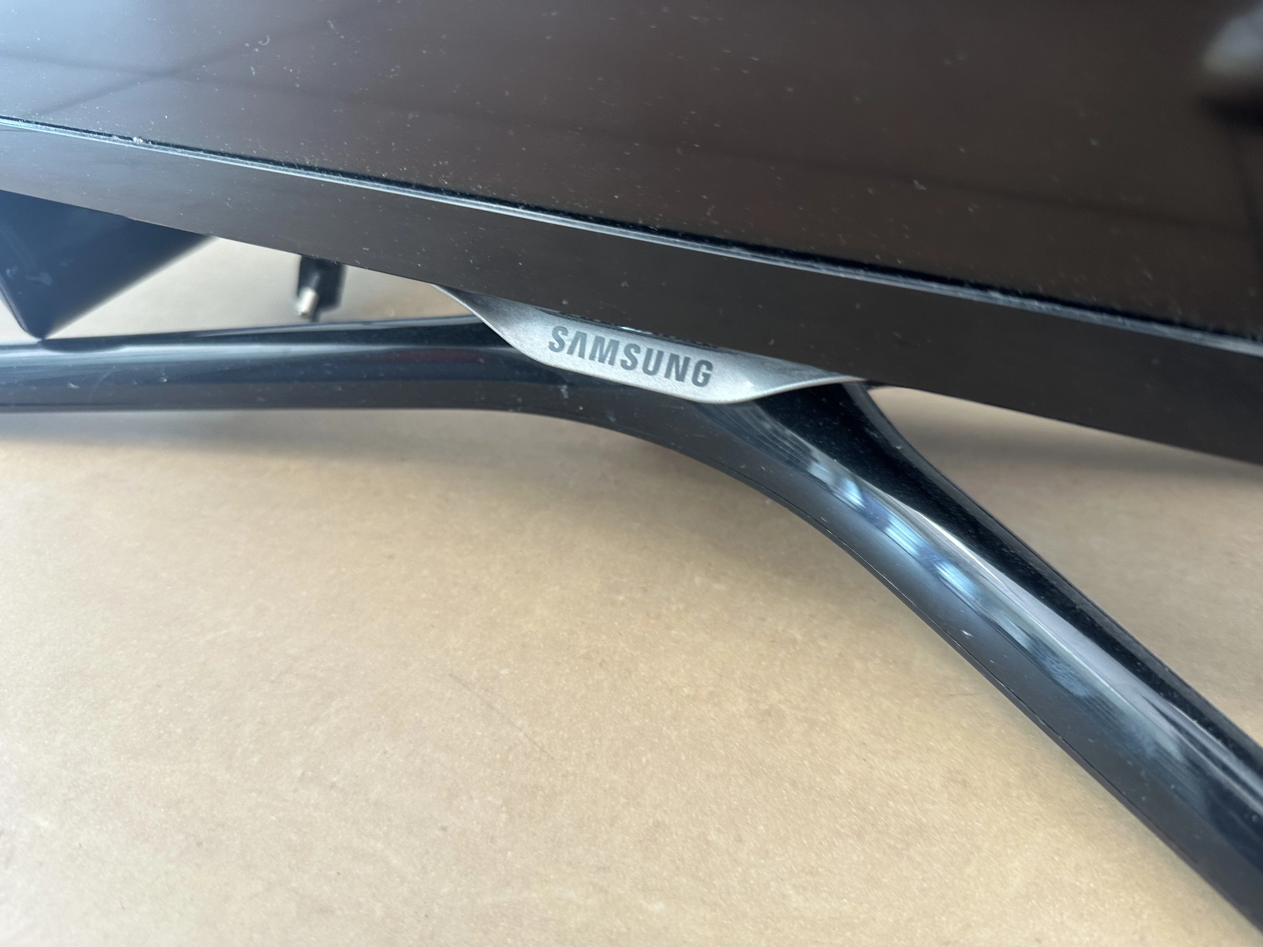 telewizor-samsung-ue40d5000-marka-samsung