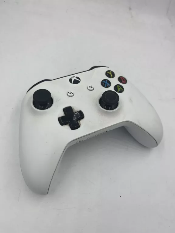 PAD XBOX ONE BIAŁY M1708 OPIS