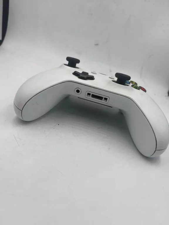 PAD XBOX ONE BIAŁY M1708 OPIS