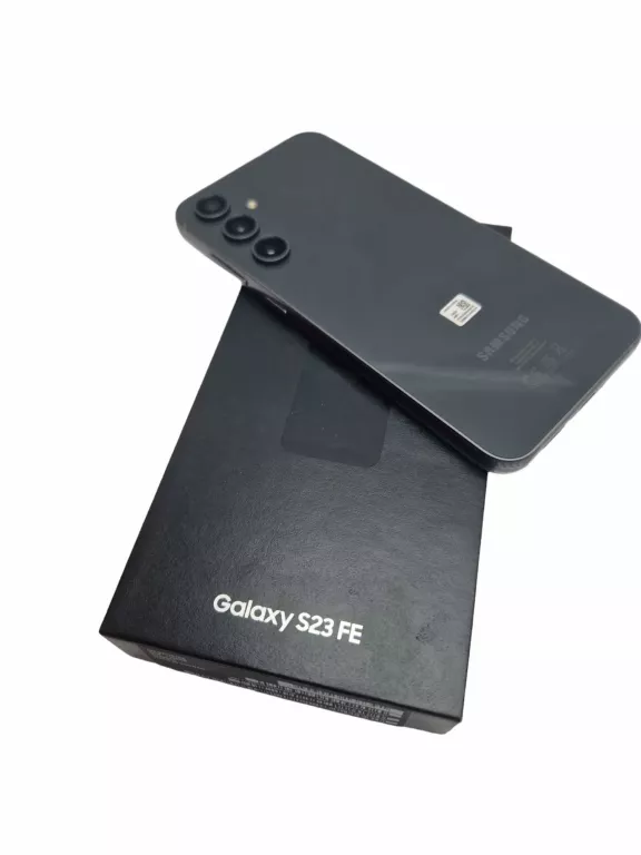 telefon-samsung-galaxy-s23-fe-opis-kod-producenta-sm-s711bzadeue