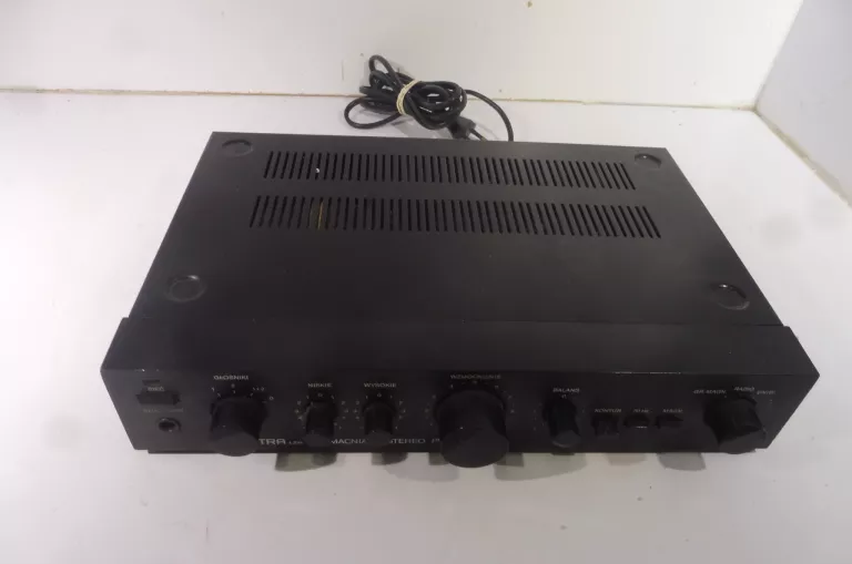 WZMACNIACZ UNITRA PW 8040